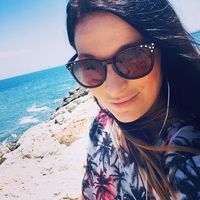 Lily Adamsová的照片