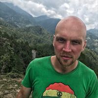 Dmitry Sidorenko的照片