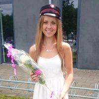 Le foto di Anni Moellemand