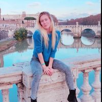 Alexandra Schmuklermann的照片