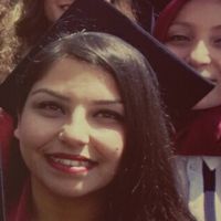 fatma Turhan的照片