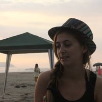 Inès Helle的照片