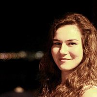 Gülin Akçay的照片