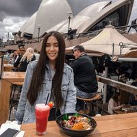 Ai Nurdinova的照片