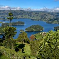 Atuhumuriize Broad's Photo