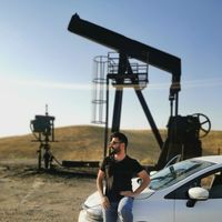 Salih Oğuz的照片