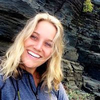 Claudia Bell的照片