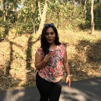 Nethra Reddy的照片