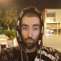 George Giannakis的照片