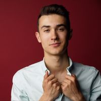 Nik Sukhanov的照片