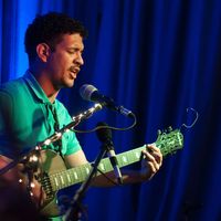 Juan Rivera的照片