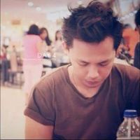 Esa Suhatsyah's Photo