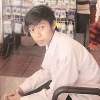 Adek Kurniawan的照片