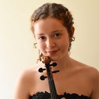 Maïthéna Girault的照片