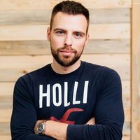 Artyom Neveroff的照片