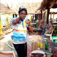 Warren Cisse的照片