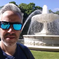 Carlos Grau的照片