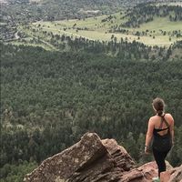 Kristen Holmes的照片