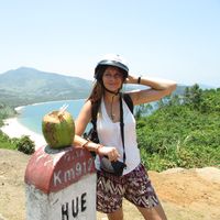 Justine Sroussi的照片