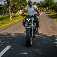 Kuno Z'Rotz的照片