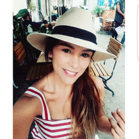 Katia Lucia Tamara Arrieta的照片