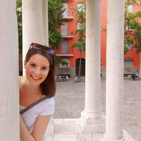 Ági Bartal的照片