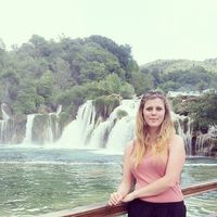 Bessiere Léa的照片