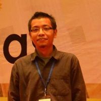 Andi Tharsia的照片