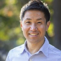 Tatsuya Ueda的照片