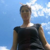 Emira Naamane's Photo