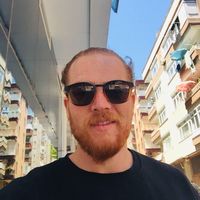 Fotos von Rougé  Red