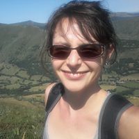 Camille Henrotte的照片