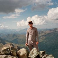 Tobias Dolphin's Photo