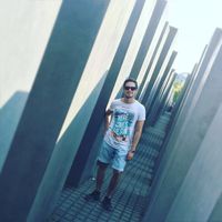 Andres Castelo的照片