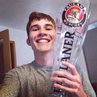 Hermann Moller的照片