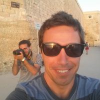 Alexander Rafeh的照片