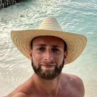 Andrea Petrachi的照片