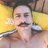 Refik Baykal的照片