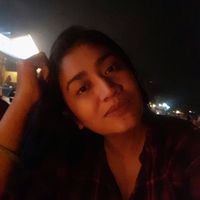 Monica Virgiyan的照片