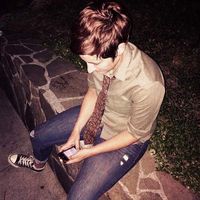 Hannah Valian's Photo