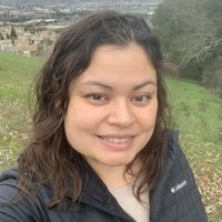 Michelle Stuart的照片