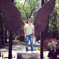 César Arevalo's Photo