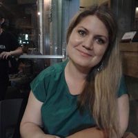 Elena Karlinskaya的照片