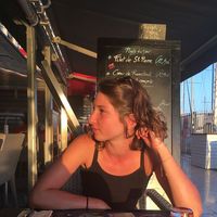 Emma Nakache的照片