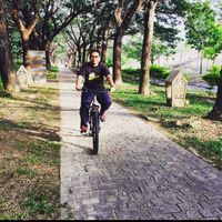 Fadzli Onesixfive的照片