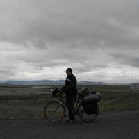 László Böde's Photo