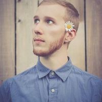 Kiowa Wieser-Matthews's Photo