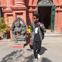 Fotos de Vyankatesh  Walhe