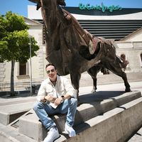 VICTOR TORO's Photo