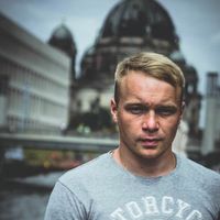 Pavel Novikov的照片